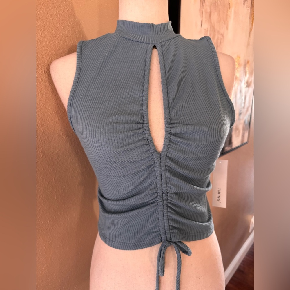 Timing Blue Keyhole Ruched Crop Top - Picture 4 of 10